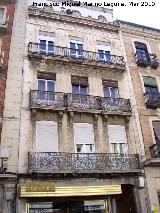 Edificio de la Calle Bernab Soriano n 30. 