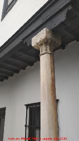 Casa de los Tiros. Columna