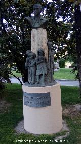 Monumento a Marcelino Champagnat. 