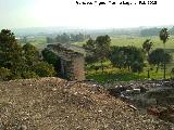 Medina Azahara. Saln Rico y Jardines. Muralla de separacin entre ambos jardines