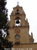 Escuelas Mayores. Capilla. Espadaa y reloj