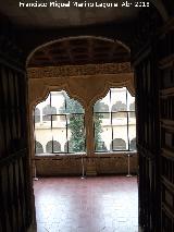 Escuelas Mayores. Biblioteca. Puerta