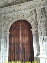 Colegio del Arzobispo Fonseca. Portada de la capilla