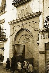 Mercado de San Francisco. Foto antigua. Puerta de Santa Ana