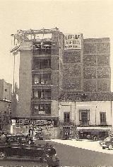 Edificio de Tejidos Gangas. Foto antigua. Construyndose.