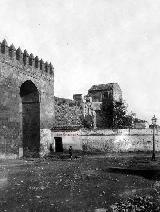 Puerta de Almodvar. Foto antigua