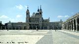 Palacio Real. Plaza de la Armera. 