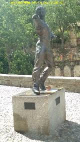 Monumento a Mario Maya. 