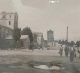 Azucarera-Alcoholera de San Isidro. Foto 1940 de Moral Vlchez. Saliendo los trabajadores. Coleccin Miguel Gimnez Yanguas