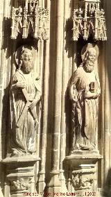 Catedral de Santa Mara. Puerta de los Apstoles. Apstoles de la izquierda