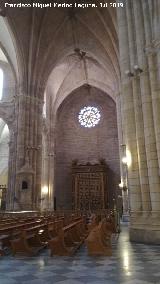 Catedral de Santa Mara. Puerta de los Apstoles. Desde el interior