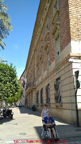 Edificio de Hacienda de la Avenida Teniente Floresta