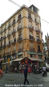 Edificio de la Calle Cuchilleros n 1. 