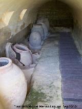 La Mota. Bodega Reconstruida del Barrio Noble. 