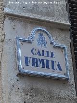 Calle Ermita. Placa