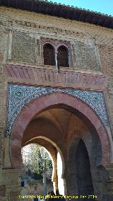 Alhambra. Puerta del Vino. 