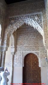 Alhambra. Patio de los Leones. 