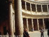 Alhambra. Palacio de Carlos V. Columnas del patio