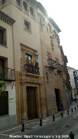 Casa del Padre Surez. Junto a la Casa de los Tiros