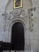 Iglesia de San Mateo. Puerta de los Leones