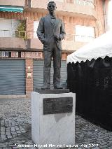 Monumento a Ceferino Ysla. 