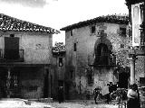 Plaza del Trigo. Foto antigua. Balcn esquinero