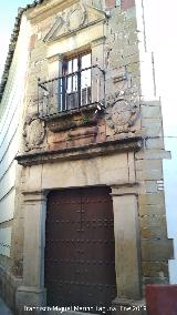 Palacio de los Coello de Portugal. Portada en la Calle Don Gome