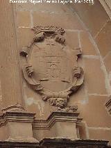 Hospital de la Inmaculada Concepcin. Escudo derecho de Baeza