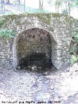 Fuente de la Cueva de las Hazadillas. 