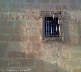 Seminario Conciliar San Felipe Neri. Vtores 14 en la ventana superior de la derecha de la puerta principal