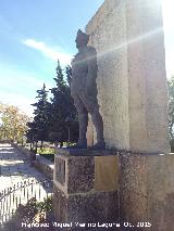 Monumento al Comandante Don Pablo Arredondo Acua. 