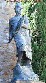Monumento al Ballestero Baezano. Estatua