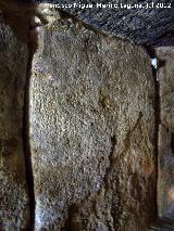 Dolmen de Menga. Ortoestato erosionado con marcas de arrastre