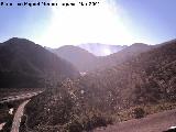 Sierra. Desde la carretera que sube a Crcheles con la autova al fondo