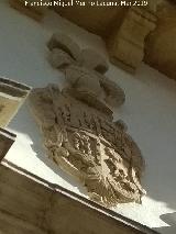 Casa de la Calle Cervantes n 4. Escudo