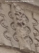 Casa de la Calle Alcal� n� 2. Motivo vegetal