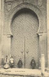 Mezquita Catedral. Puerta del Perdn. Foto antigua