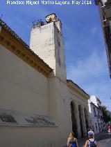 Iglesia de Santiago. Lateral y campanario