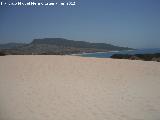 Duna de Bolonia. Loma de San Bartolom desde la duna