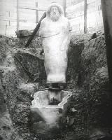 Historia de C�diz. Primer sarc�fago fenicio encontrado. 1887