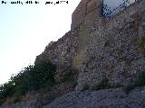 Murallas de Iznatoraf. Paseo de la Cava