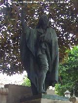 Monumento a Isidoro Miquez. Estatua