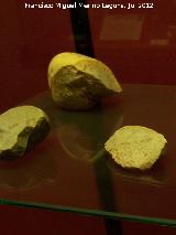 Yacimiento paleoltico La Calera. Cantos tallados. Museo Arqueolgico de beda