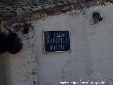 Calle Martnez Molina. Placa en el Cortijo de la Cruz de Juan Nez en Villacarrillo