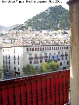 Catedral de Jan. Fachada. Obispado desde un balcn