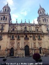 Catedral de Jan. Fachada. 