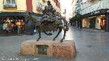 Monumento a la Mujer en Jamuga. 