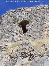 Castillo Vboras. Torre del Homenaje. Puerta de acceso