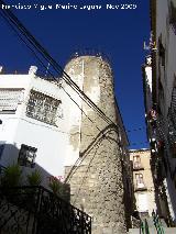 Muralla de Jan. Torren cilndrico del Portillo de San Sebastin. 