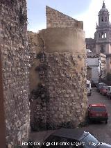 Muralla de Jan. Torren cilndrico de la Carrera de Jess. 